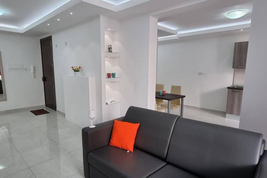 Seaview 2 Double Bedroom Modern Apartment San Pawl il-Baħar Extérieur photo